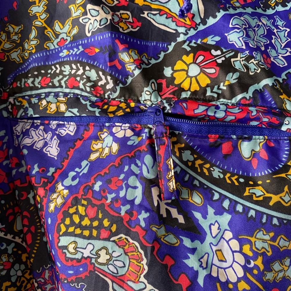 Vera Bradley Packable Rain Poncho Vibrant Paisley Print Hooded Coat OS - Picture 6 of 8